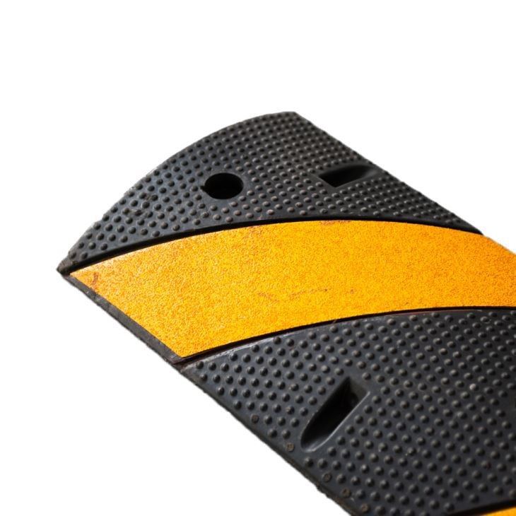 Rubber Traffic Speed Bump